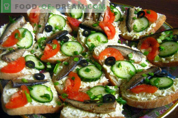 20 types de sandwiches pour la table de fête, recettes avec photos, avec poisson rouge, hareng, caviar, chaud, canapés