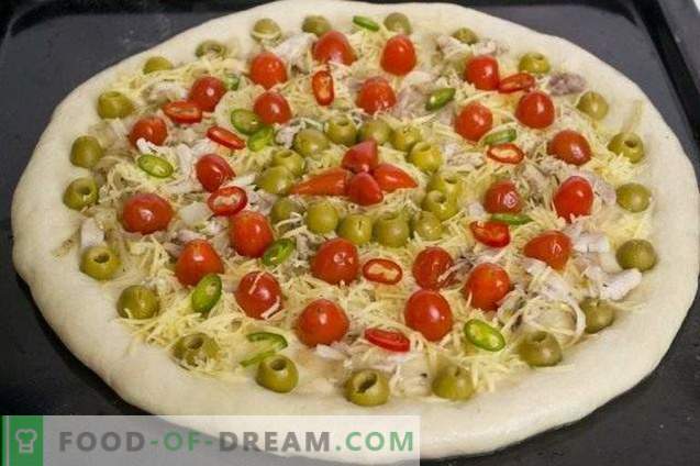 Pizza au poulet et tomates cerises