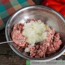 Boulettes de viande italiennes ou boulettes de viande à la sauce aux légumes