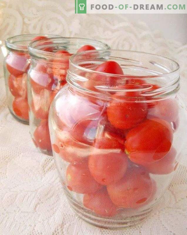 Tomates dans leur propre jus
