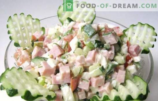 Salade au jambon et concombres: recettes - variées, rapides et savoureuses. Nouvelles idées des salades légères au jambon et concombres