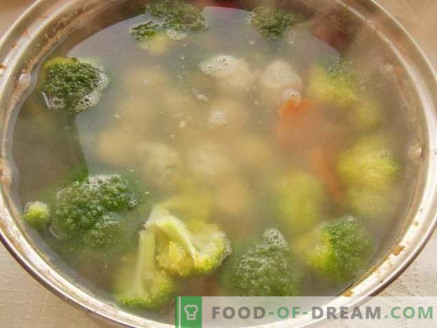 Soupe au brocoli et boulettes de viande