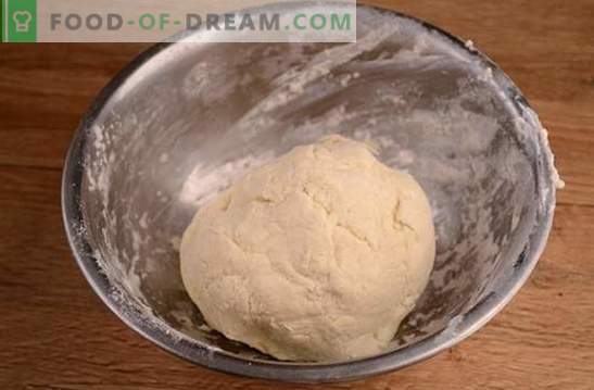 Bagels à la crème sure: une recette photo pas à pas. Cuire des bagels parfumés sur de la crème sure est un travail de longue haleine, mais ça vaut le coup!