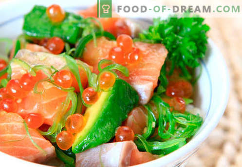 Salade au saumon et au caviar - les bonnes recettes. Salade de cuisine rapide et savoureuse avec du saumon et du caviar.