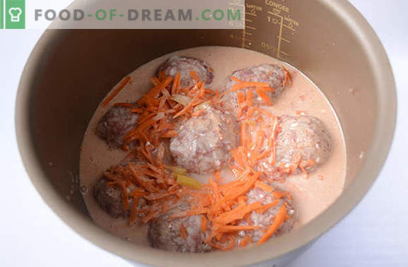 Boulettes de viande à la sauce tomate aigre dans une mijoteuse - rien de frit! Photo-recette pas à pas pour les boulettes de viande dans une mijoteuse à base de viande hachée avec du riz