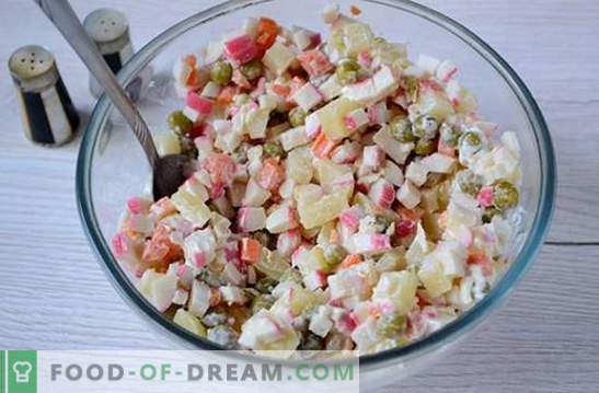 Salade aux bâtonnets de crabe et aux pois verts: une recette universelle pour les vacances et en semaine. Recette pas à pas pour la cuisson de la salade avec des bâtonnets de crabe et des pois (photo)