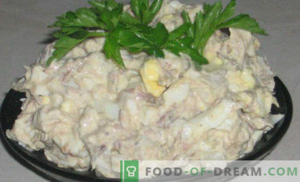 Délicieuses recettes de salades à base de poisson en conserve, avec fromage fondu, doux, tournesol, mimosa